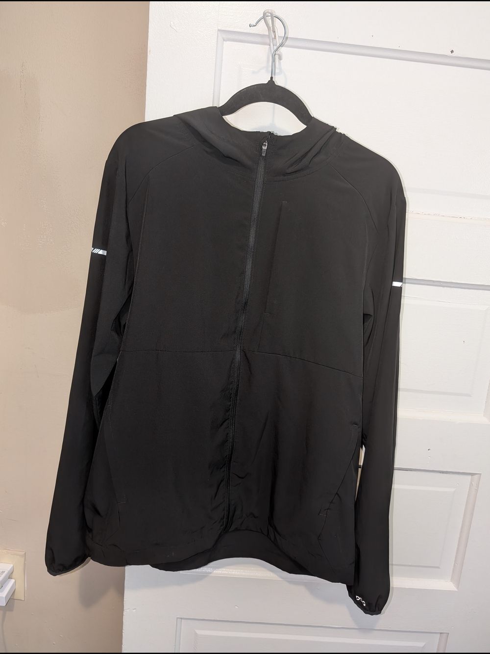 DSG Black Lightweight Hooded Jacket